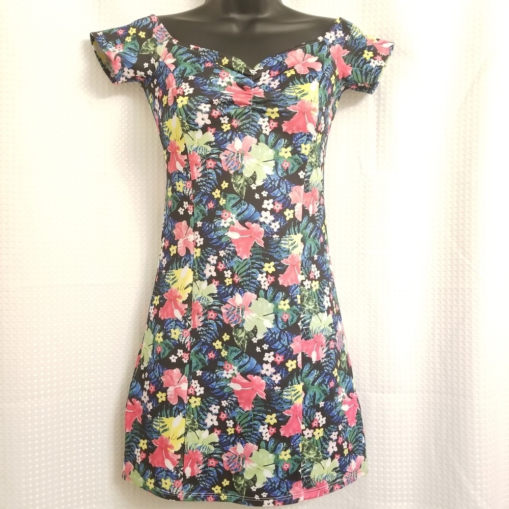🔴4/20H&M Flower Dress